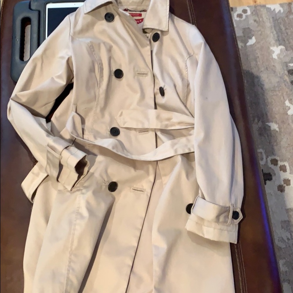 Trench coat